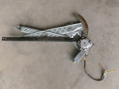 1998 Ford Expedition XLT - Door Window Regulator with Motor, Front Right